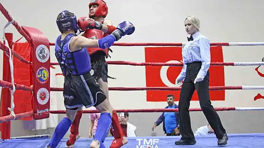Okul Sporları Muaythai'ye Kayseri damgası