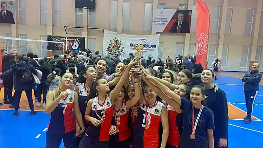 Okul Sporları Voleybol Yıldız Erkek ve Kız maçları sona erdi