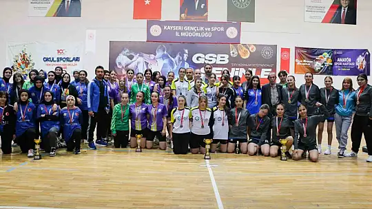 Okullu Gençler Hentbol Müsabakaları tamamlandı