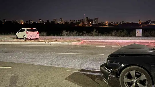 Oto tamircisi test için çıktığı otomobille kaza yaptı: 2 yaralı