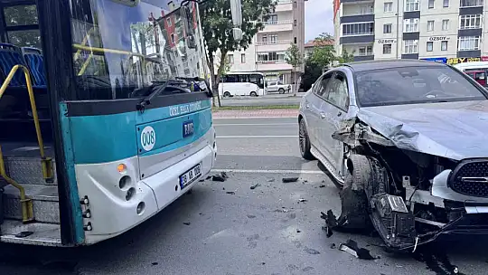 Otomobil halk otobüsü ile çarpıştı: 1 yaralı