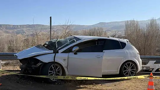 Otomobil ile midibüs çarpıştı: 10 yaralı