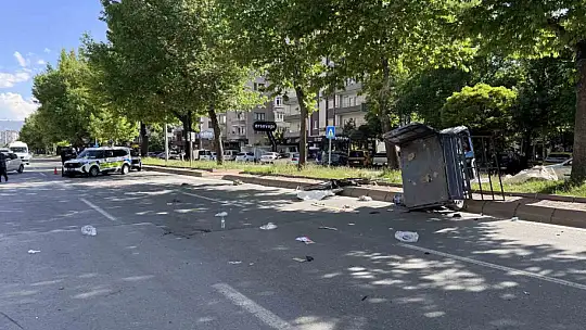 Otomobil ile moped çarpıştı: 5 yaralı