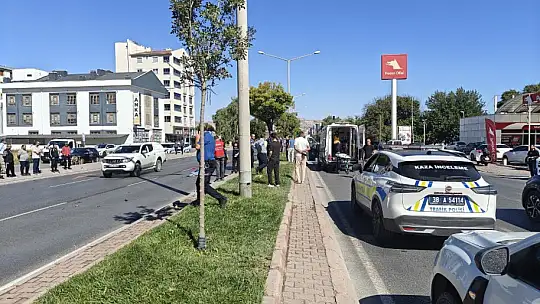 Otomobil ile motosiklet çarpıştı: 1 kişi hayatını kaybetti