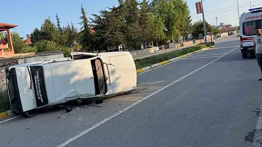 Otomobil takla attı: 3 yaralı