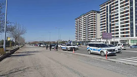 Otomobilin çarptığı 15 yaşındaki çocuk ağır yaralandı