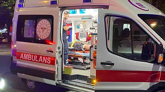 Otomobille çarpışan SUV araç takla attı: 2 yaralı