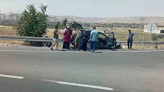 Otomobiller çarpıştı: 7 yaralı