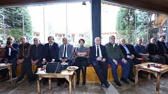 Ozanlar 65 yaş üstü muhtarları konuk etti