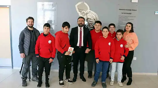 Özel ihtiyaçlı öğrencilerin hikayeleri kitap oldu