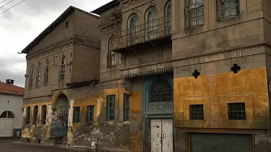 Papa'nın Kayserili olduğu iddiası vatandaşları şaşırttı