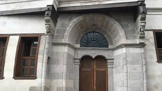 Papa'nın Kayserili olduğu iddiası vatandaşları şaşırttı