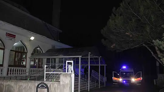 Parkta iki grup tabanca ve bıçakla birbirine girdi: 2 yaralı