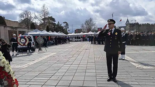 Polis haftasında Özel Harekat'tan nefes kesen gösteri