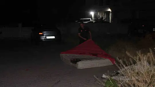 Polisin dikkati faciayı önledi... Yatarken içtiği sigara sonu oluyordu