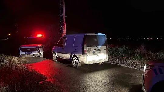 Polisten kaçan alkollü sürücü, polis aracında bineceği yeri beğenmedi