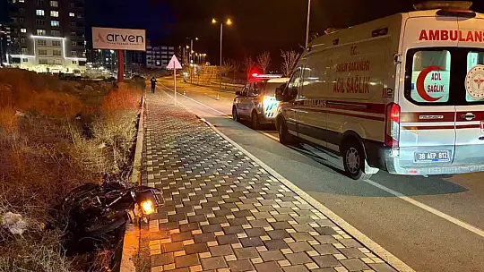 Polisten kaçan motosiklet sürücüsü ters yöne girerek, kaza yaptı: 1 yaralı