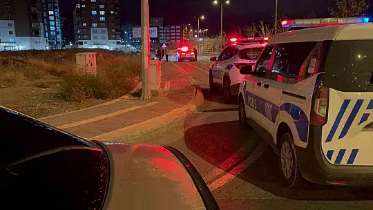 Polisten kaçan motosiklet sürücüsü ters yöne girerek, kaza yaptı: 1 yaralı