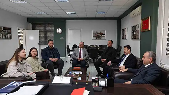 Rektör Altun, IEEE Kulübü öğrencileri ile bir araya geldi