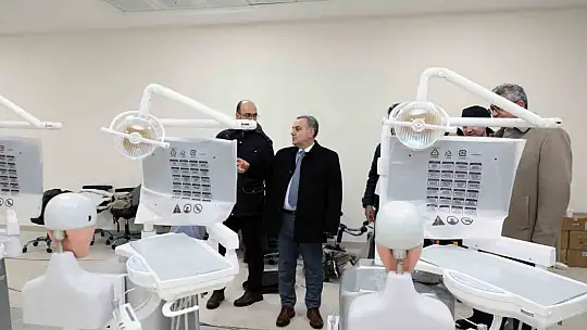 Rektör Altun, Yeni Diş Hastanesi Binası'nı inceledi