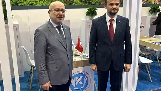 Rektör Karamustafa, Hong Kong'da APAIE Uluslararası Etkinliği'ne katıldı