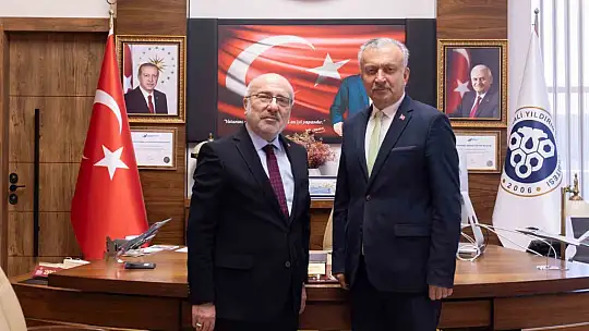 Rektör Kurtuluş Karamustafa'dan Erzincan Binali Yıldırım Üniversitesi'ne ziyaret