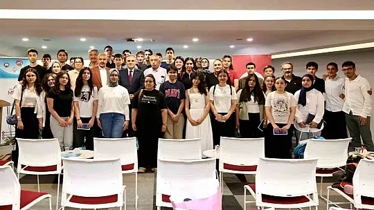 Rektör Prof. Dr. Altun, Marifet Mektebi öğrencileri ile bir araya geldi