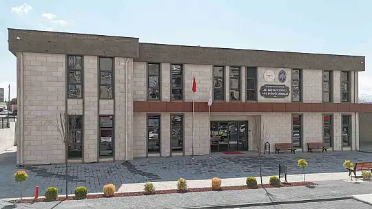 Sağlık yatırımları ile rekor kıran Melikgazi Belediyesi ilçenin geleceğini şekillendiriyor