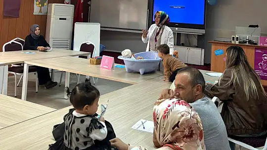 Sağlıklı Hayat Merkezlerinde 'Bebek Akademileri' Eğitimi başladı