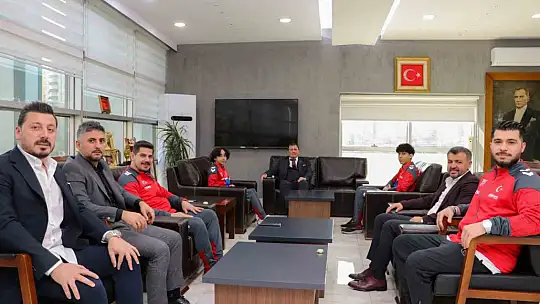 Şampiyon cimnastikçilerden Kabakcı'ya ziyaret