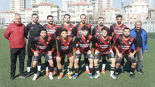 Şampiyon Döğergücü FK farklı kazandı