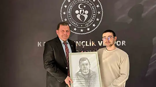 Şampiyon sporcudan Kabakcı'ya anlamlı hediye