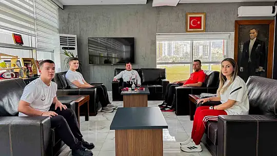 Şampiyon sporculardan Kabakcı'ya ziyaret