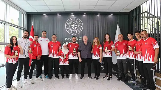Şampiyon sporculardanKabakcı'ya ziyaret