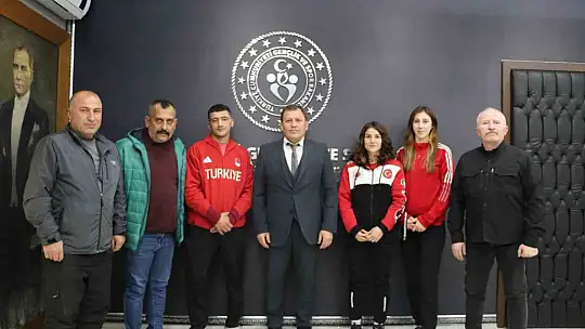 Şampiyonlardan Kabakcı'ya ziyaret