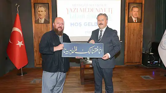 Sanat Melikgazi'de hat sanatının incelikleri konuşuldu