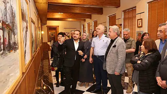 Sanat Merkezi'nde karma resim sergisi açıldı