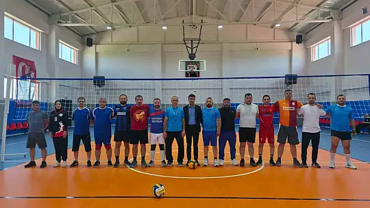 Sarıoğlan Voleybol Turnuvası tamamlandı
