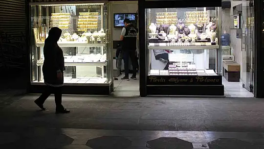 Sarrafı soymaya çalışan bankacı: 'Sıkıntı içinde yaşamak zoruma gitti'