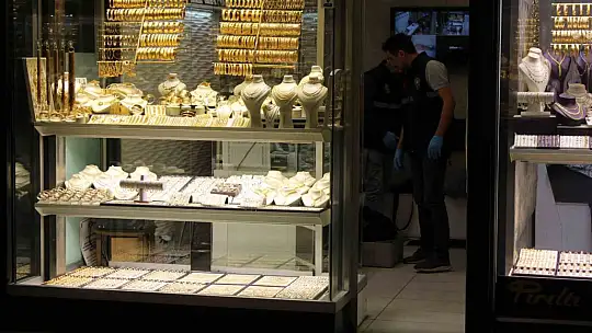 Sarrafı soymaya çalışan bankacı: 'Sıkıntı içinde yaşamak zoruma gitti'
