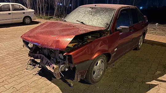 Sattığı otomobilin parasını beklerken, kazalı haliyle karşılaştı