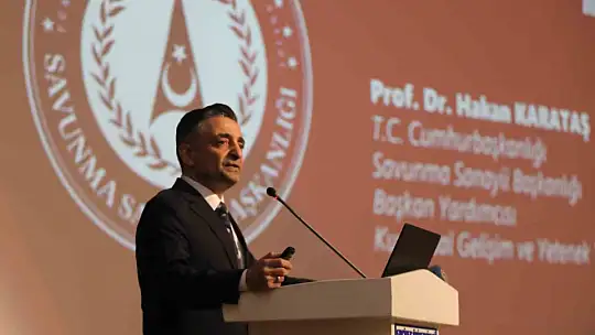 Savunma Sanayii Başkan Yardımcısı Prof. Dr. Hakan Karataş ERÜ'de konferans verdi