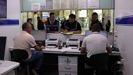 Şehirlerarası otobüs terminalinde 'fiyat' denetimi