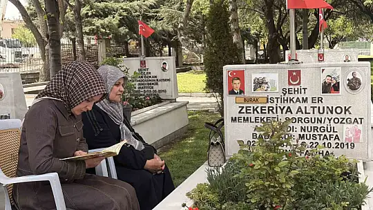 Şehit anneleri, Anneler Günü'nde evlatlarına koştu
