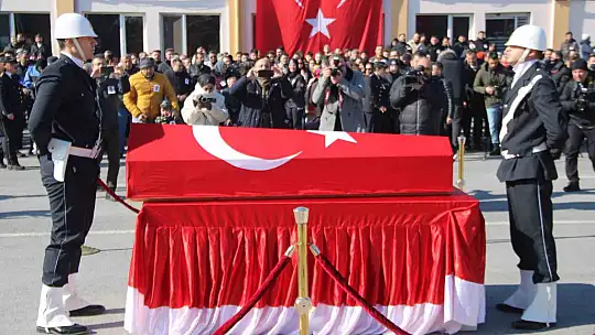 Şehit babaya gözyaşlarıyla veda