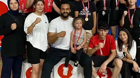 Şehit Özel Harekatçı Bayram Çiçek Çocuklar Muaythai Şampiyonası yapıldı