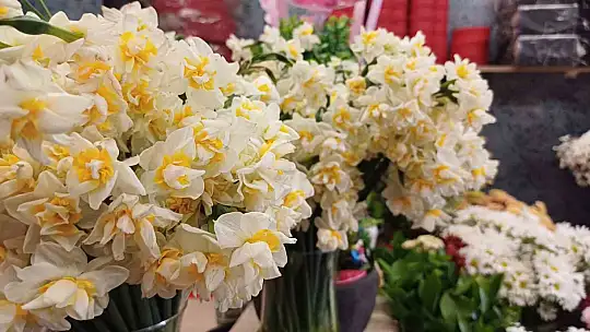 Sevgililer Günü'nde trend kırmızı gül