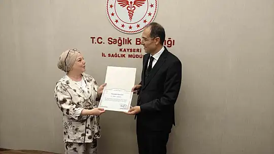 Sigara ile vedalaştılar, teşekkür belgelerini aldılar