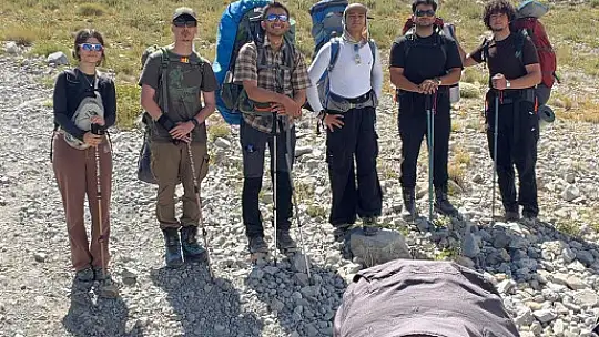 Âşık Seyrânî için Erciyes'in zirvesine anlamlı tırmanış