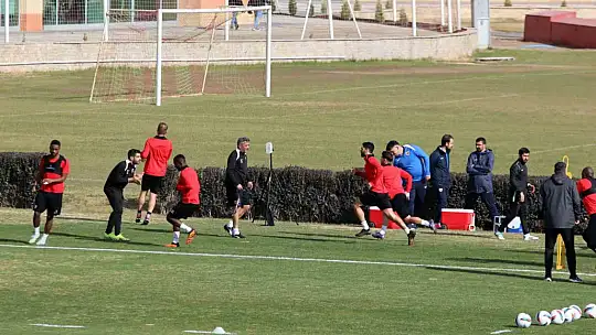 Sinan Kaloğlu: 'Milli takım öncesi oynanan maçlarda özgüvenimiz biraz yükseldi'